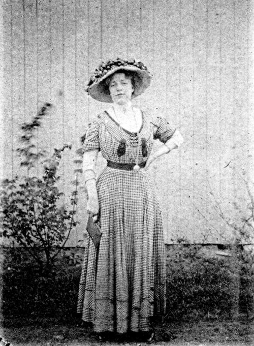 1901 - Une élégante